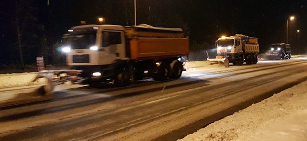 Sniega tīrīšanas mašīnas